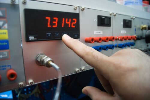 DPM600 Digital Pressure Indicator Panel - Image 3